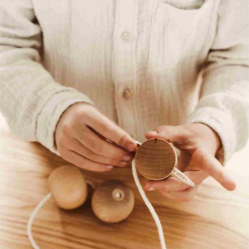 Wooden Threading Needle XL